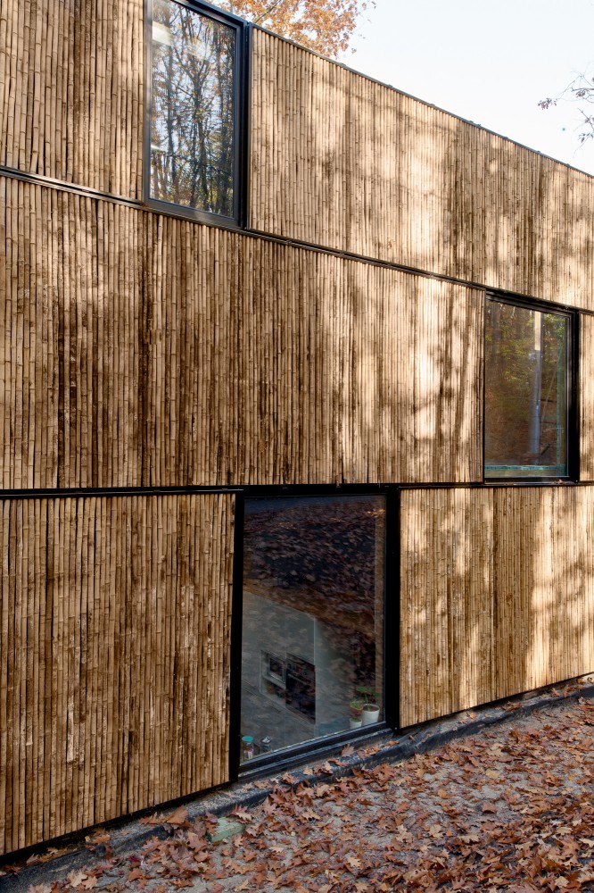 Low Energy Bamboo House / AST 77 Architecten