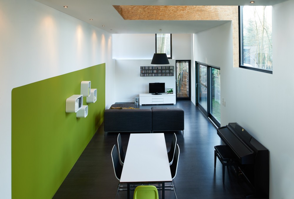 Low Energy Bamboo House / AST 77 Architecten