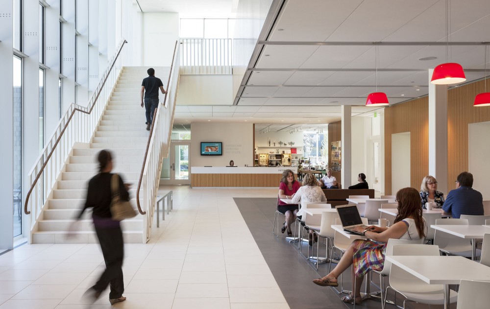 Nelson Cultural Center / HGA