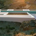 Summer House in Naxos / Ioannis Baltogiannis, Phoebe Giannisi, Zissis Kotionis, Katerina Kritou and Nikolaos Platsas Courtesy of Katerina Kritou & Nikolaos Platsas