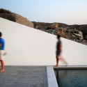 Summer House in Naxos / Ioannis Baltogiannis, Phoebe Giannisi, Zissis Kotionis, Katerina Kritou and Nikolaos Platsas Courtesy of Katerina Kritou & Nikolaos Platsas
