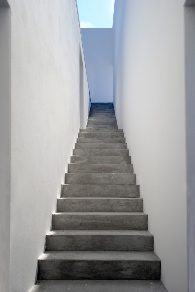 Summer House in Naxos / Ioannis Baltogiannis, Phoebe Giannisi, Zissis Kotionis, Katerina Kritou and Nikolaos Platsas