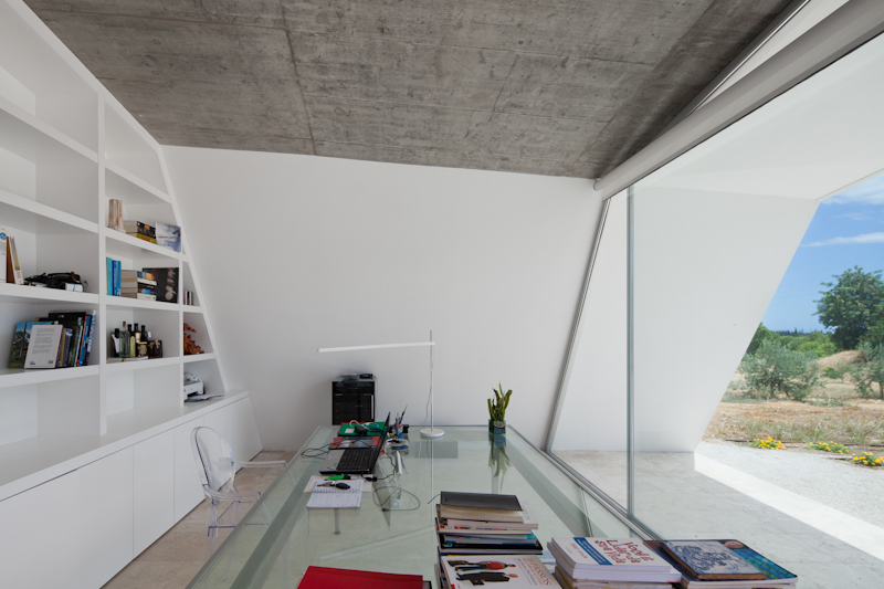 House in Tavira / Vitor Vilhena Architects