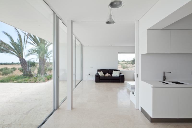 House in Tavira / Vitor Vilhena Architects