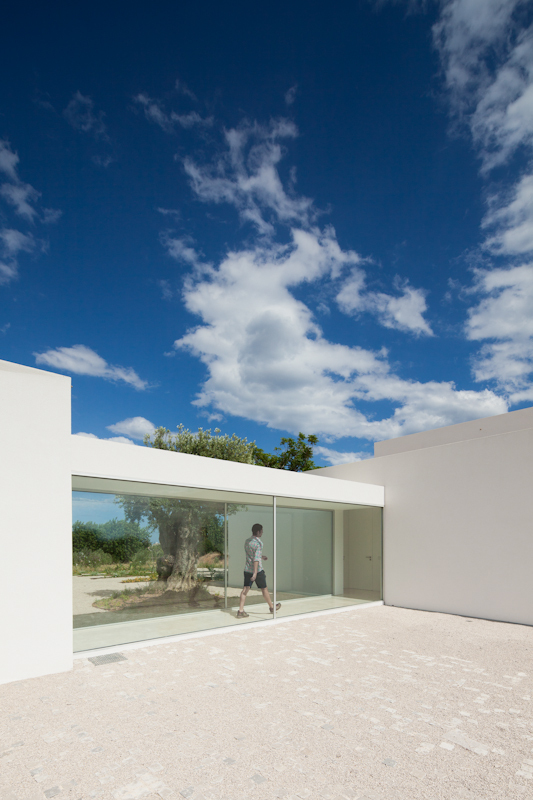 House in Tavira / Vitor Vilhena Architects