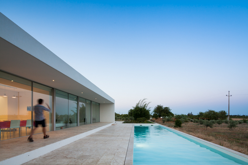 House in Tavira / Vitor Vilhena Architects