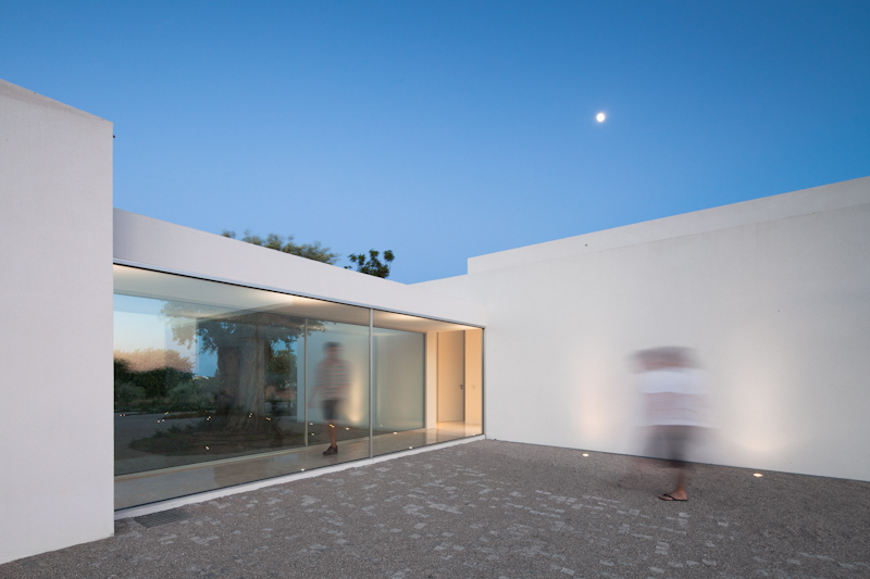 House in Tavira / Vitor Vilhena Architects