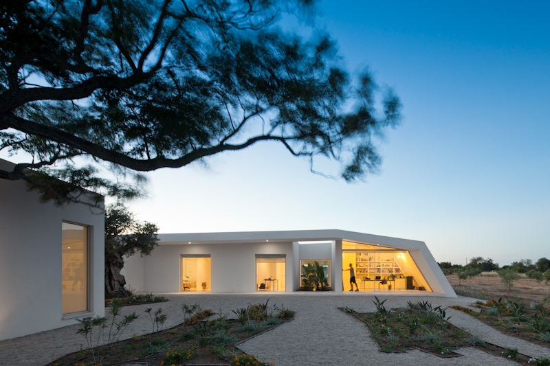 House in Tavira / Vitor Vilhena Architects