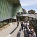 Knox Innovation Opportunity and Sustainability Centre / Woods Bagot © Peter Bennetts