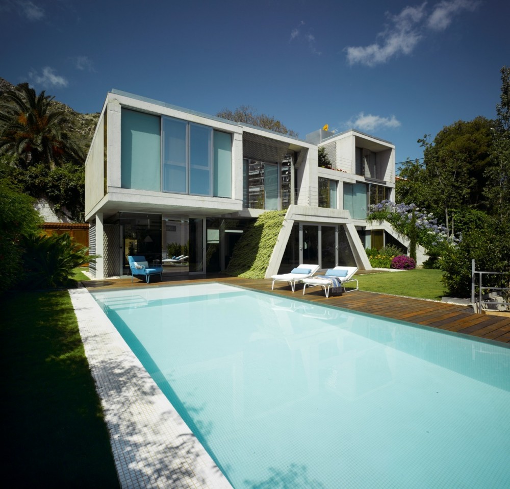 Garden House / Joaquín Alvado Bañón