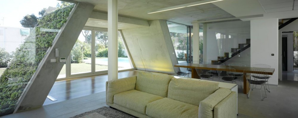 Garden House / Joaquín Alvado Bañón
