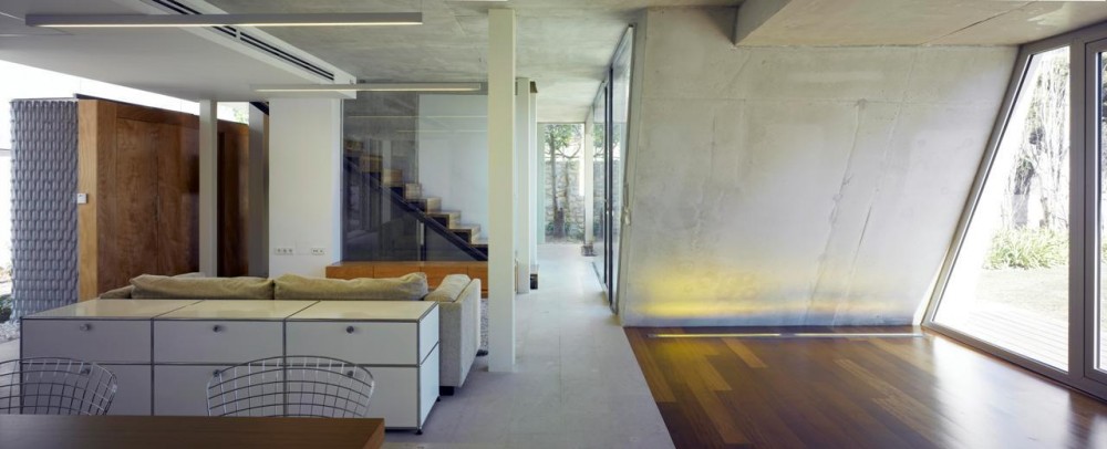 Garden House / Joaquín Alvado Bañón