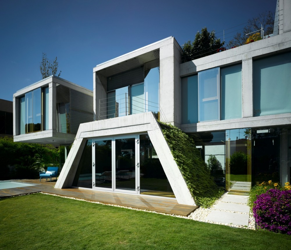 Garden House / Joaquín Alvado Bañón