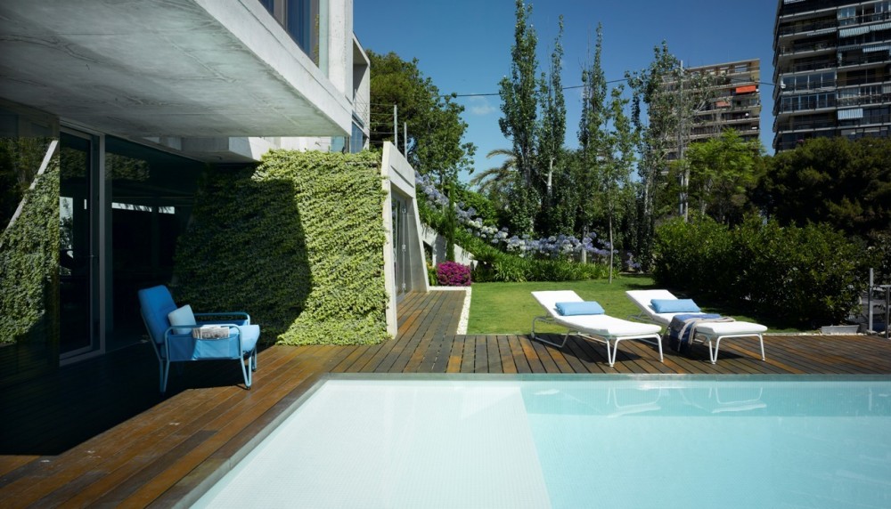 Garden House / Joaquín Alvado Bañón