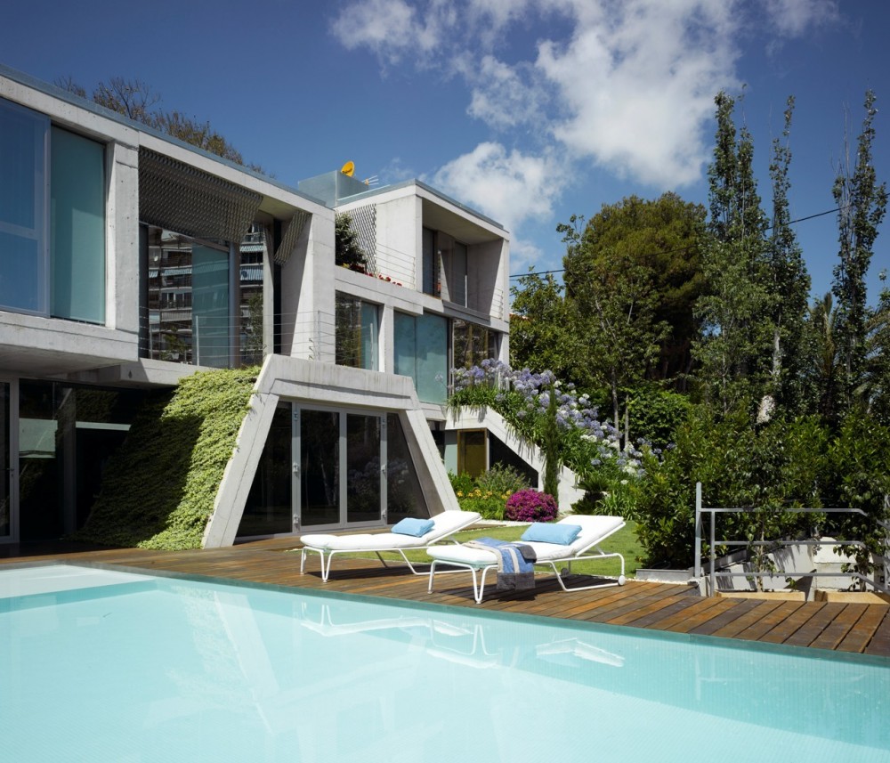 Garden House / Joaquín Alvado Bañón