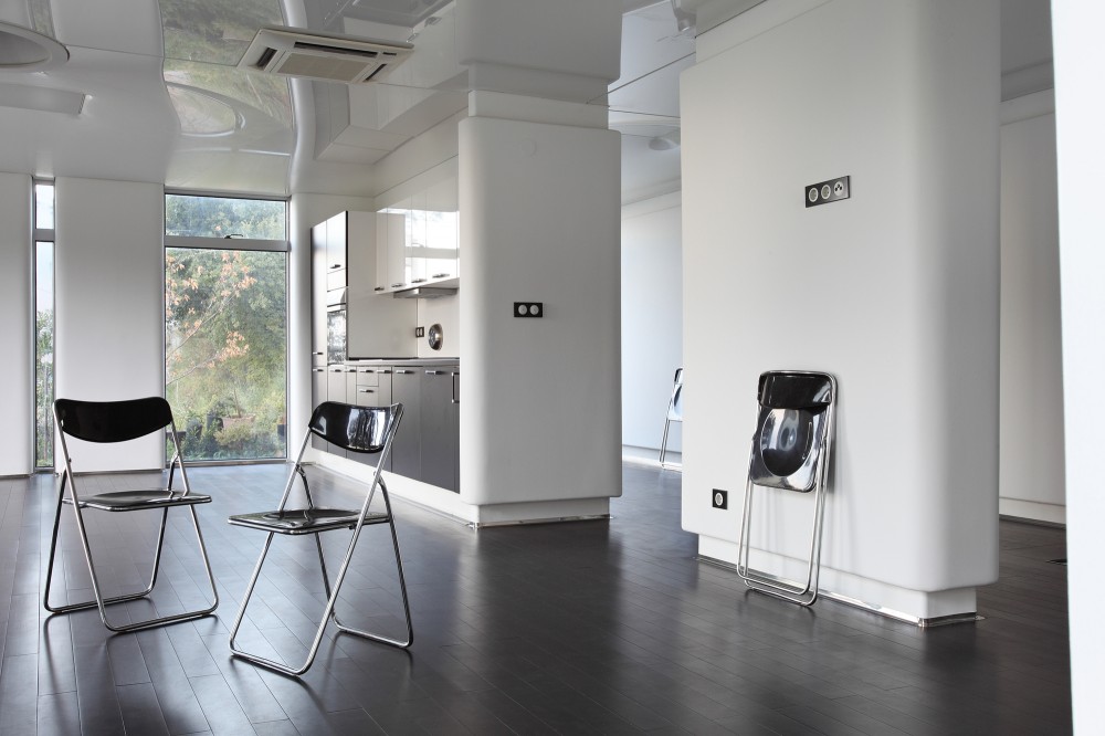 2D or Not 2D / M.I.G. Architekt