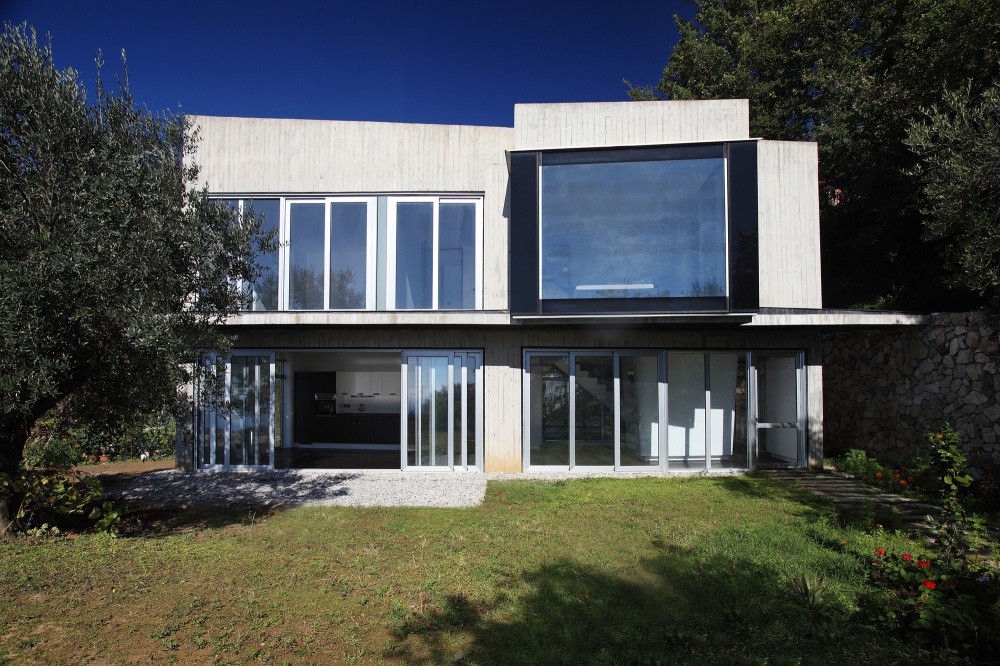2D or Not 2D / M.I.G. Architekt
