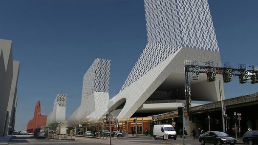 Artist impression of Fraser Paxton Architects' design for Flinders Street Station, one of the designs which didn't make the short-list. Image via The Age.