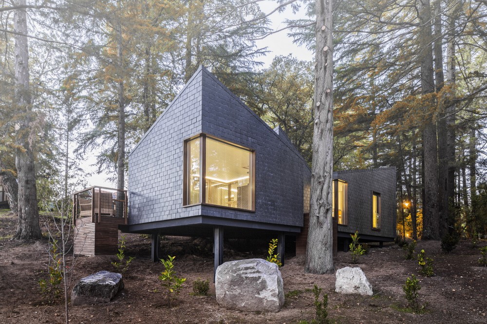 Pedras Salgadas Eco-Resort / Luís Rebelo de Andrade & Diogo Aguiar