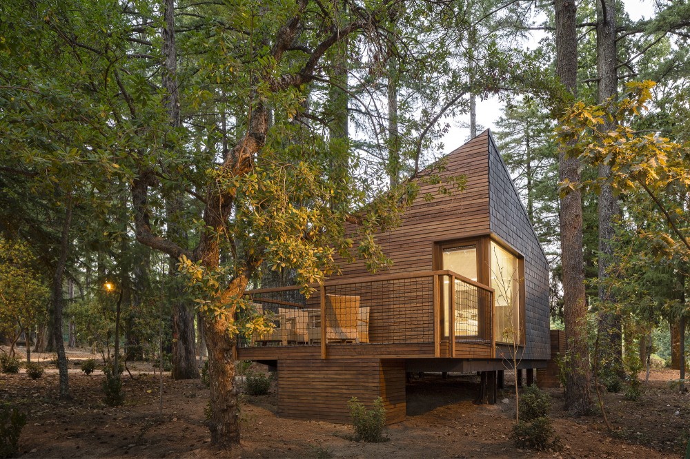 Pedras Salgadas Eco-Resort / Luís Rebelo de Andrade & Diogo Aguiar