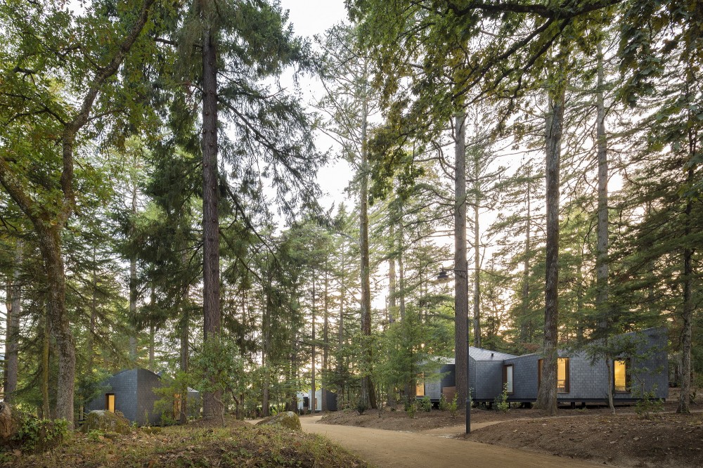 Pedras Salgadas Eco-Resort / Luís Rebelo de Andrade & Diogo Aguiar