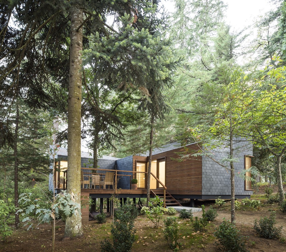 Pedras Salgadas Eco-Resort / Luís Rebelo de Andrade & Diogo Aguiar