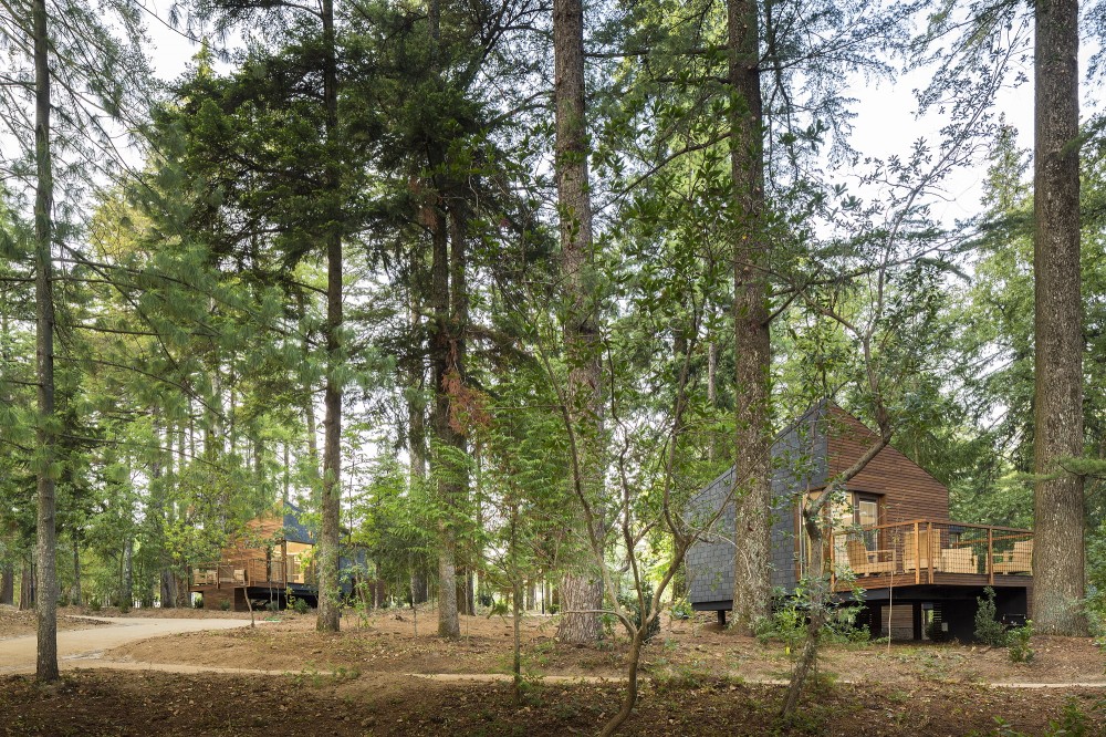 Pedras Salgadas Eco-Resort / Luís Rebelo de Andrade & Diogo Aguiar