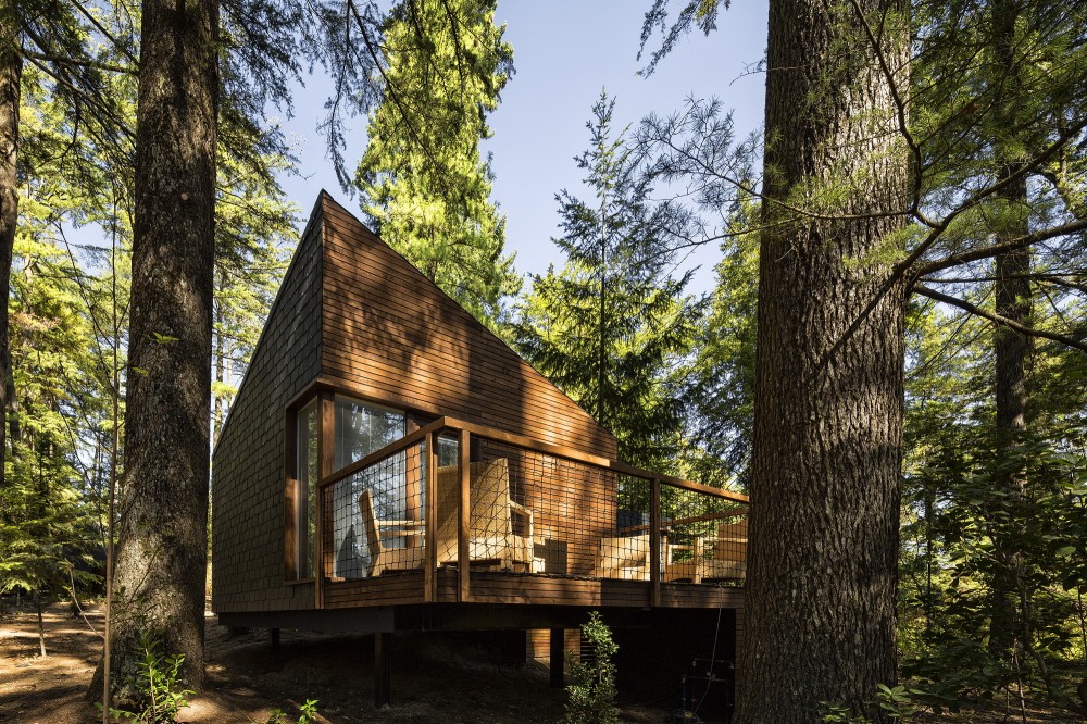 Pedras Salgadas Eco-Resort / Luís Rebelo de Andrade & Diogo Aguiar