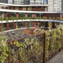 Complex School in Bobigny / Mikou Design Studio Complex School in Bobigny / Mikou Design Studio © Florian Kleinfenn
