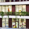 Complex School in Bobigny / Mikou Design Studio Complex School in Bobigny / Mikou Design Studio © Florian Kleinfenn