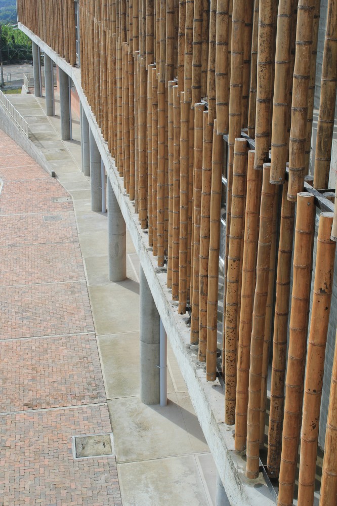 Educational Institute La Samaria / Campuzano Arquitectos