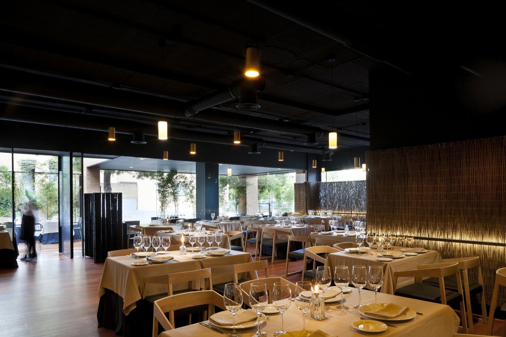 Al Punto Restaurant / Estudio Mariano Martin