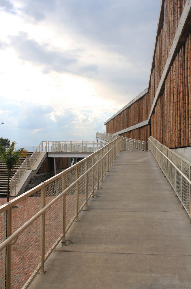 Educational Institute La Samaria / Campuzano Arquitectos