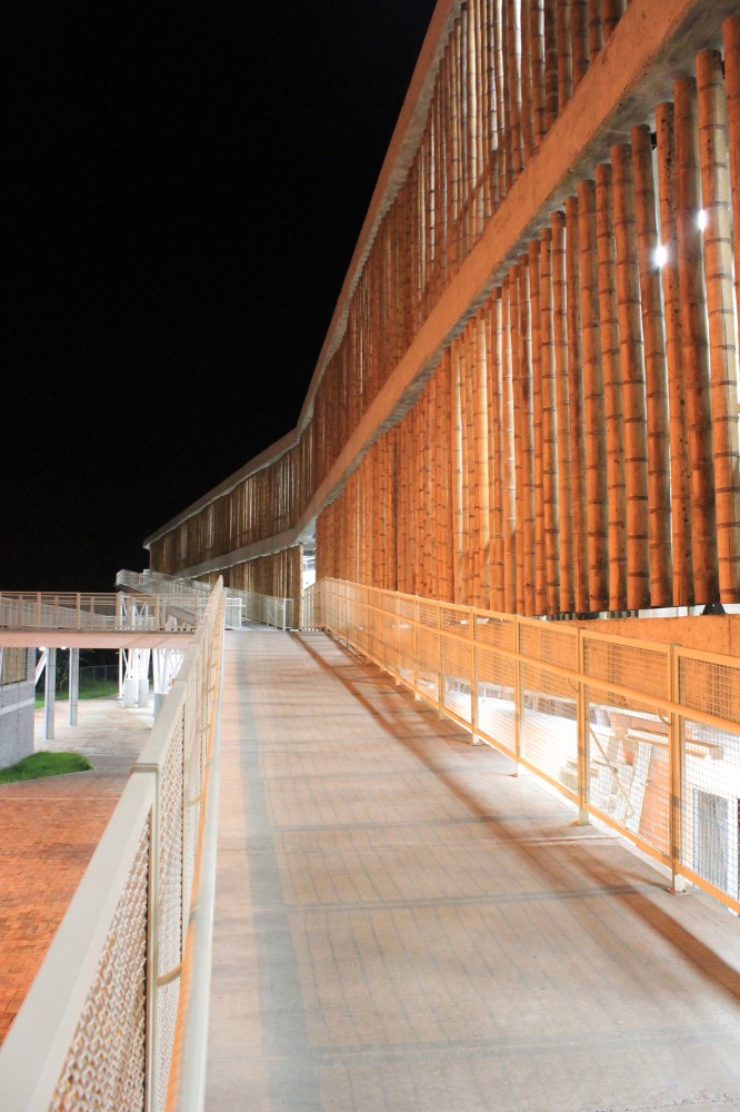 Educational Institute La Samaria / Campuzano Arquitectos
