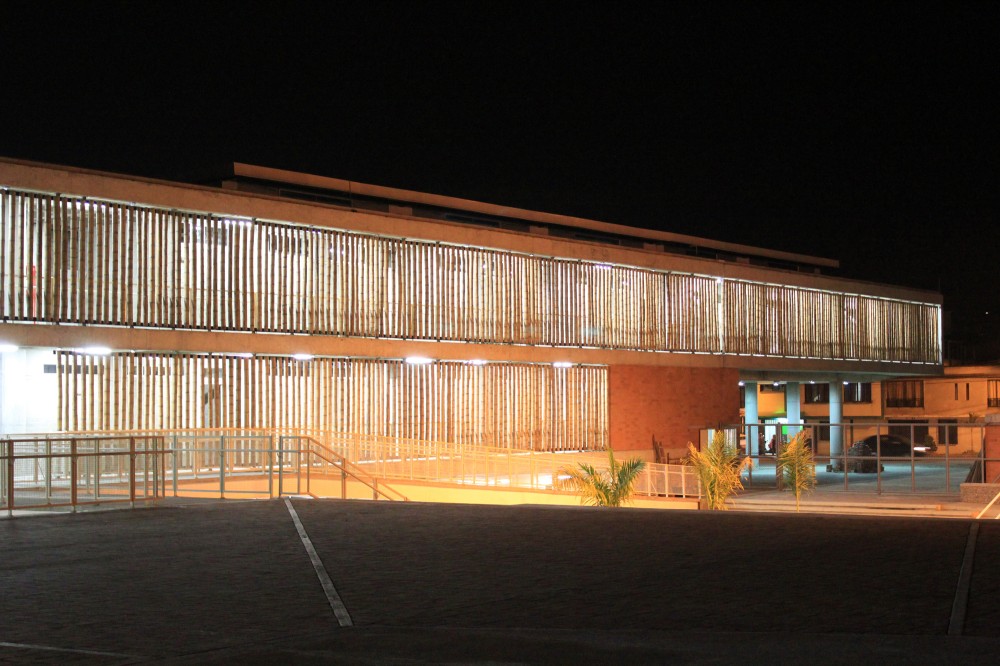 Educational Institute La Samaria / Campuzano Arquitectos