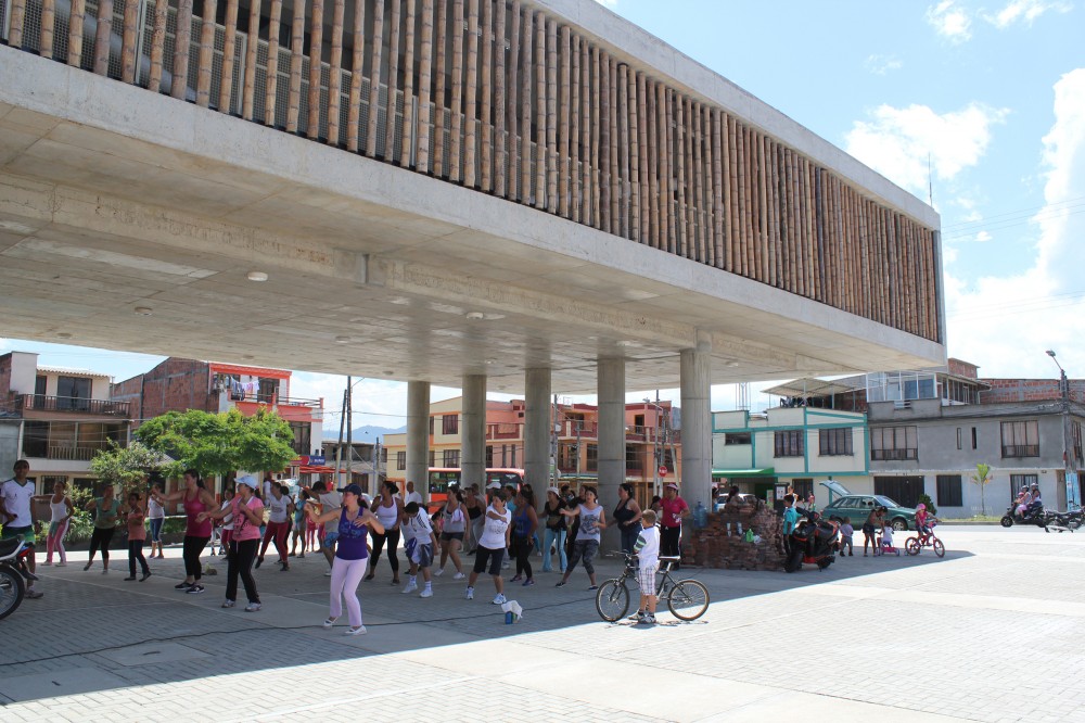 Educational Institute La Samaria / Campuzano Arquitectos