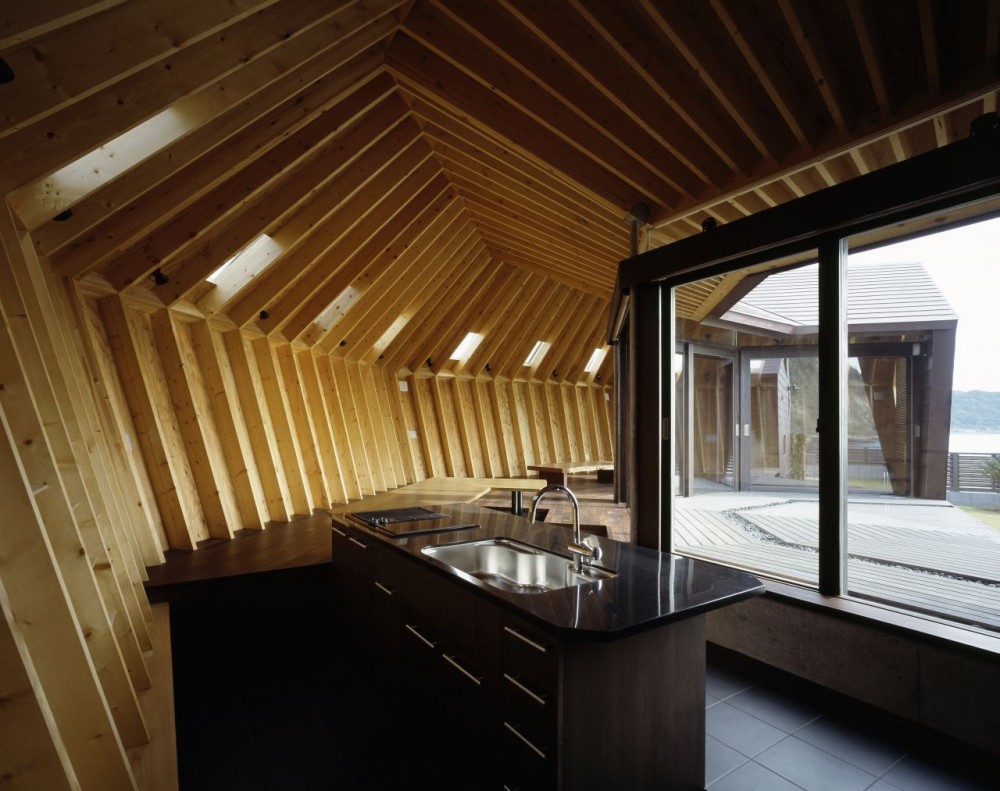 Seashore Shell House / Takeshi Hirobe Architects