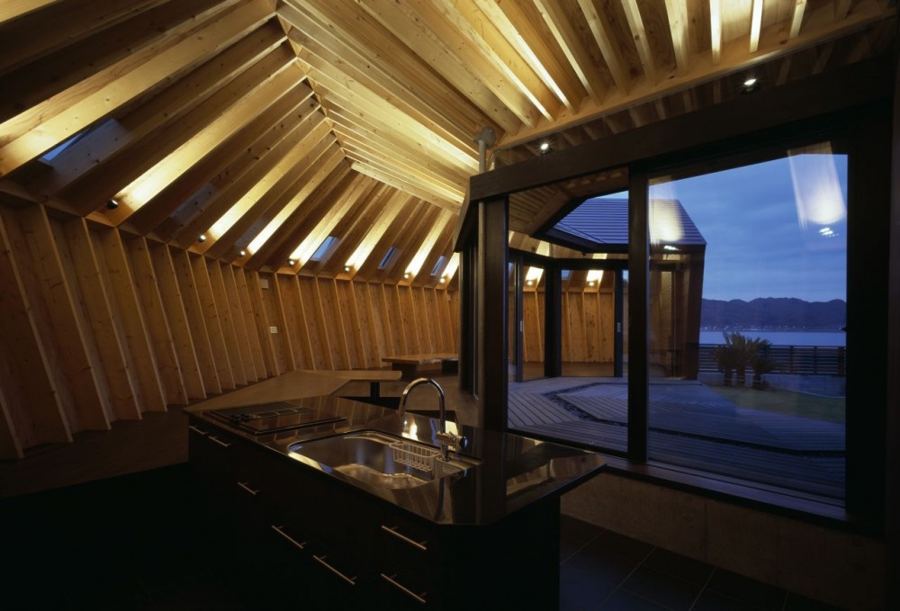 Seashore Shell House / Takeshi Hirobe Architects