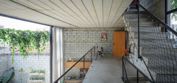 Maracanã House / Terra e Tuma Arquitetos Associados