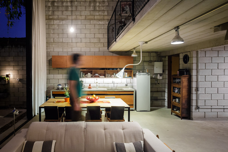 Maracanã House / Terra e Tuma Arquitetos Associados