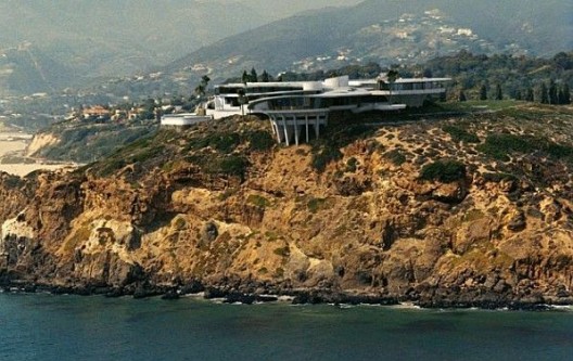Iron Man's house. Image via Freshome.com