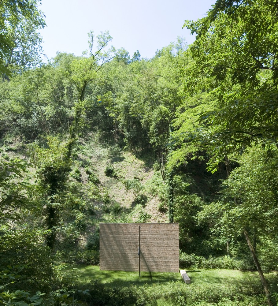 Chapel In The Woods / Studio Zermani e Associati
