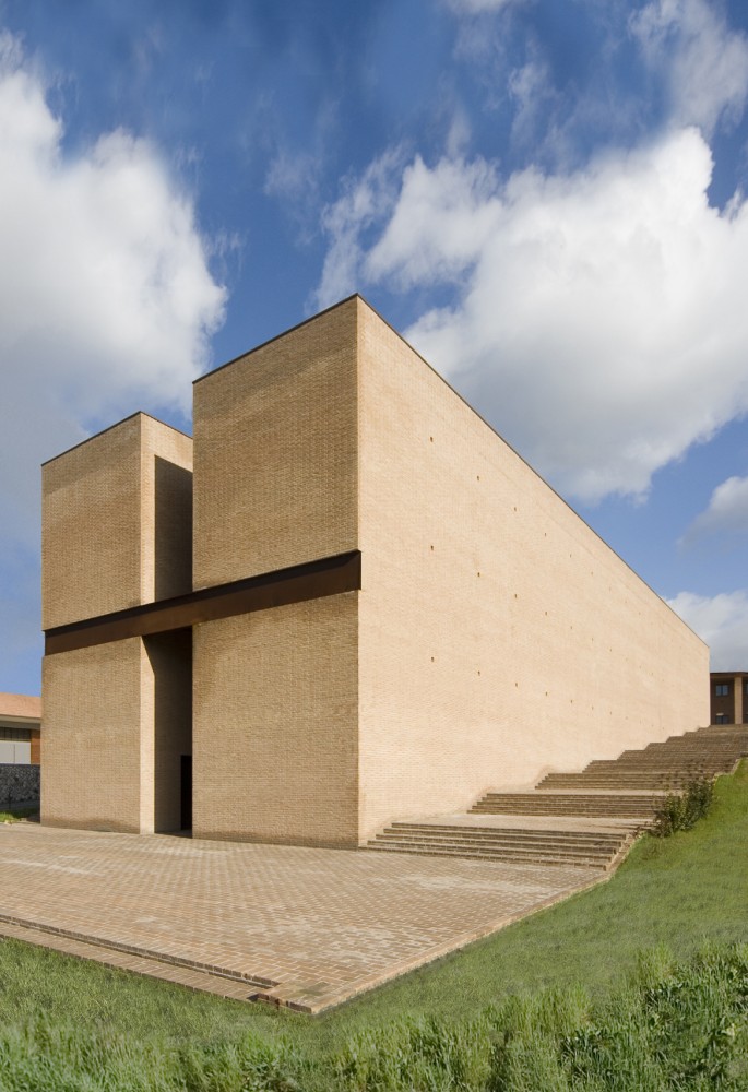 San Giovanni Church / Studio Zermani e Associati