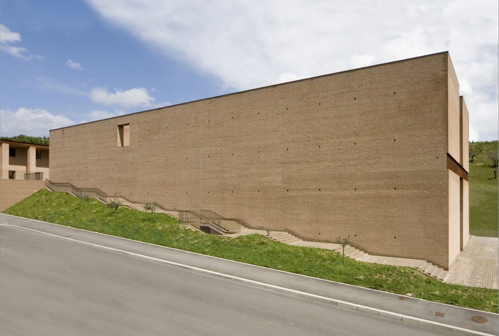 San Giovanni Church / Studio Zermani e Associati