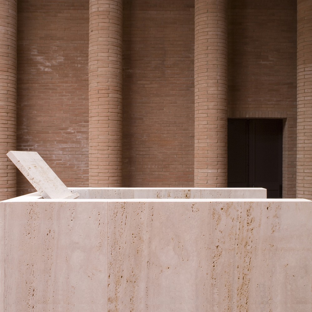 Crematory In Parma / Studio Zermani e Associati