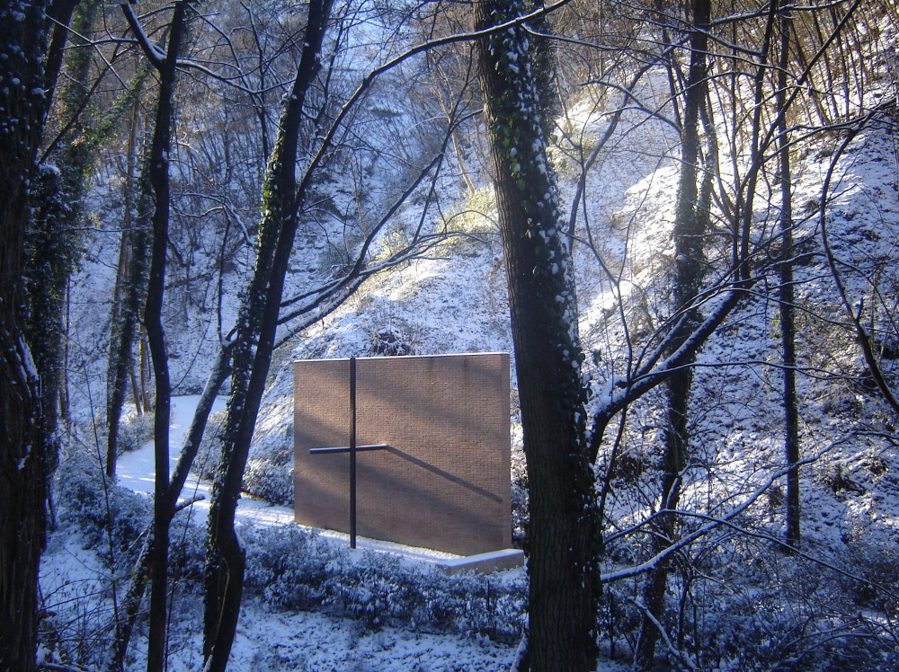 Chapel In The Woods / Studio Zermani e Associati