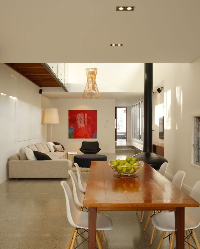105 V House / Shaun Lockyer Architects