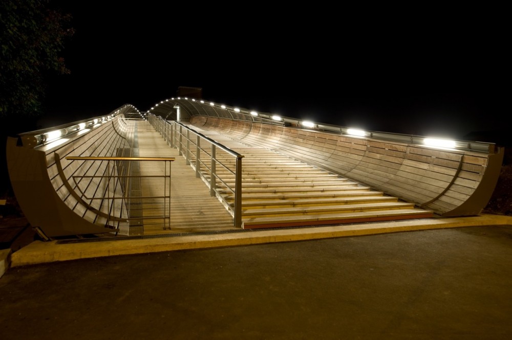 Footbridge Over the Railways / DVVD | Architectes – Designers