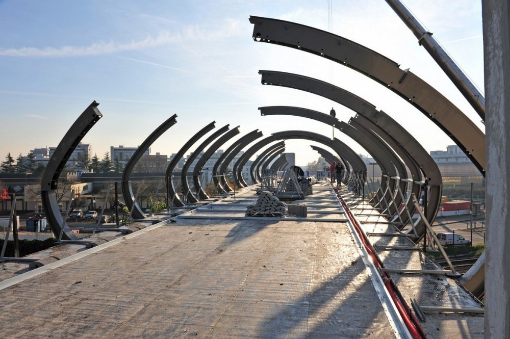 Footbridge Over the Railways / DVVD | Architectes – Designers