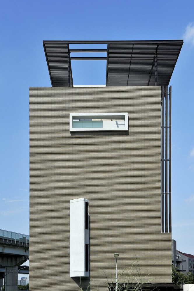 Ritz Plaza Housing Complex / Chin Architects